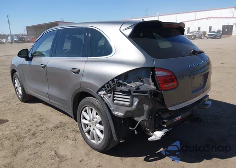 2013 Porsche Cayenne z USA, uszkodzony, nr VIN WP1AA2A25DLA01094